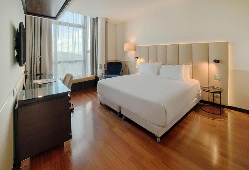 חדר פרמיום נוף לים, NH Napoli Panorama