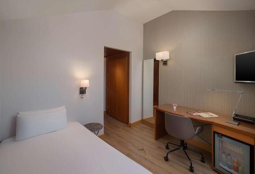 اتاق استاندارد یک نفره, NH Ravenna