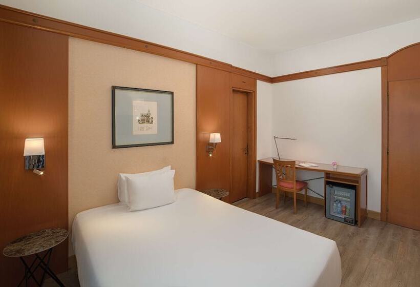 اتاق استاندارد یک نفره, NH Ravenna