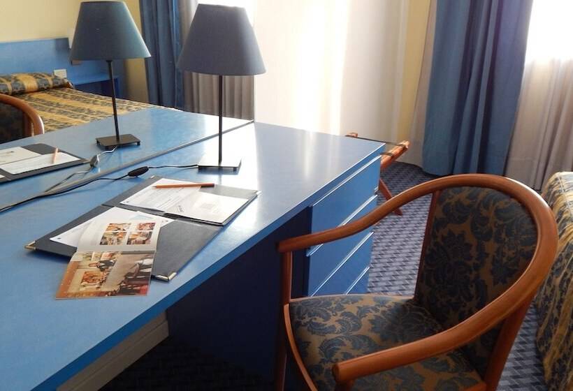 غرفة كلاسيكية, & Residence Castelli