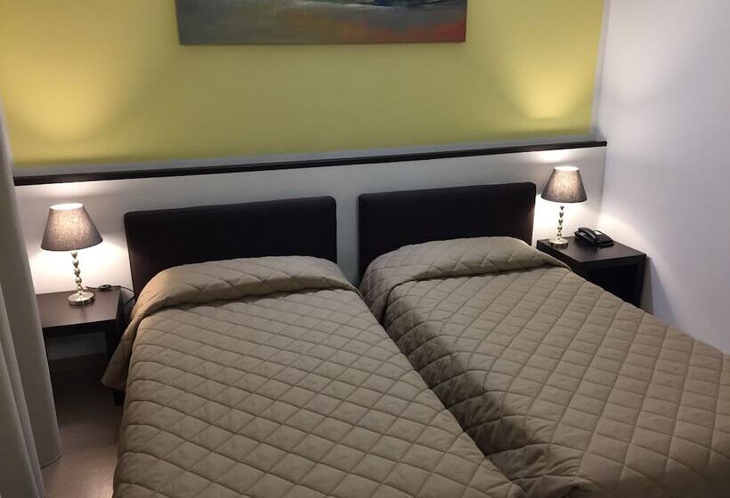 غرفة تنفيذية, & Residence Castelli