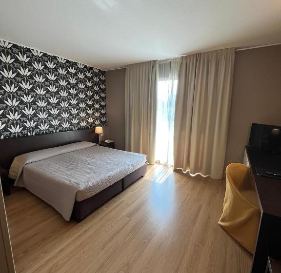 غرفة تنفيذية, & Residence Castelli