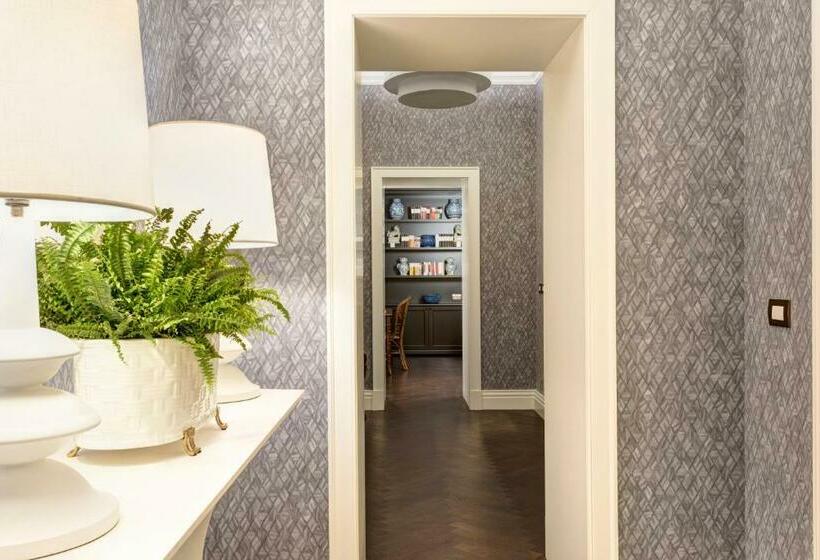 Deluxe Suite Sea View, Rocco Forte Villa Igiea