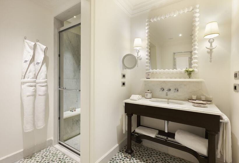 اتاق لوکس با چشم‌انداز دریا, Rocco Forte Villa Igiea