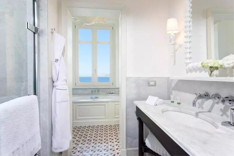سوئیت جونیور با تراس, Rocco Forte Villa Igiea
