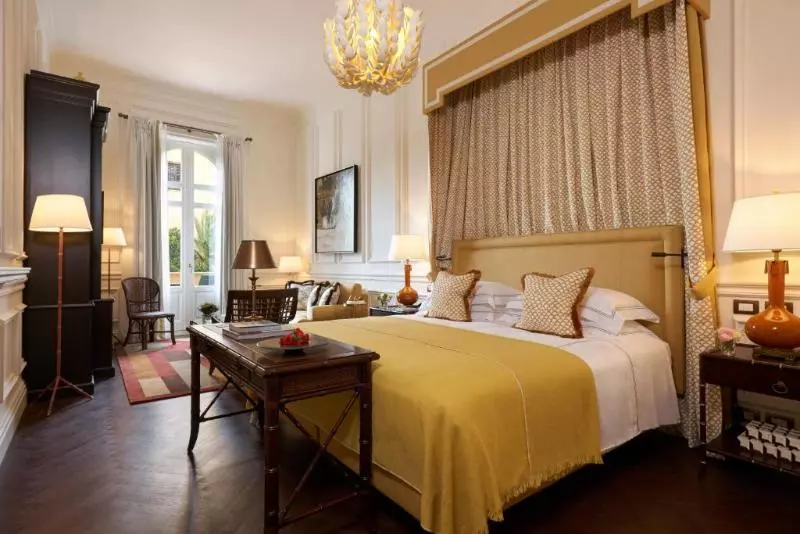 سوئیت جونیور با تراس, Rocco Forte Villa Igiea