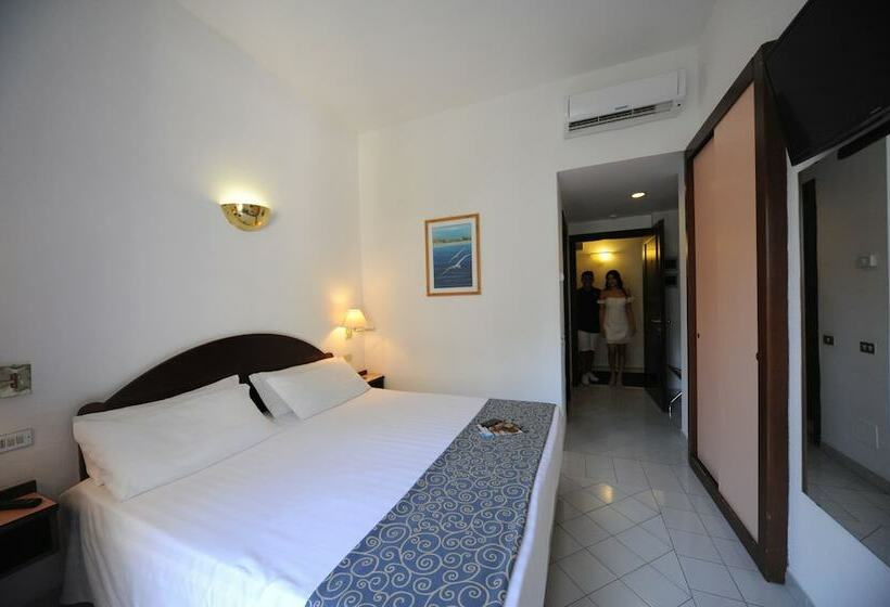 Номер Economy, Royal Positano