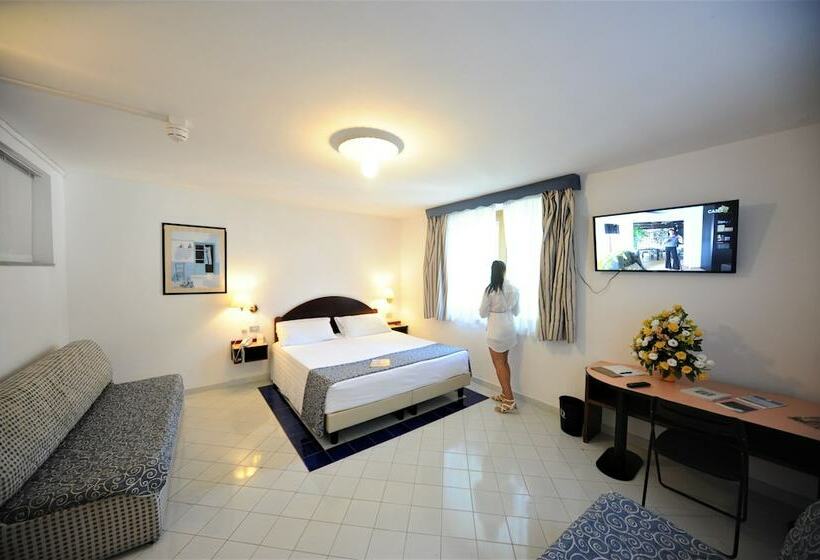 Семейный Номер Economy, Royal Positano