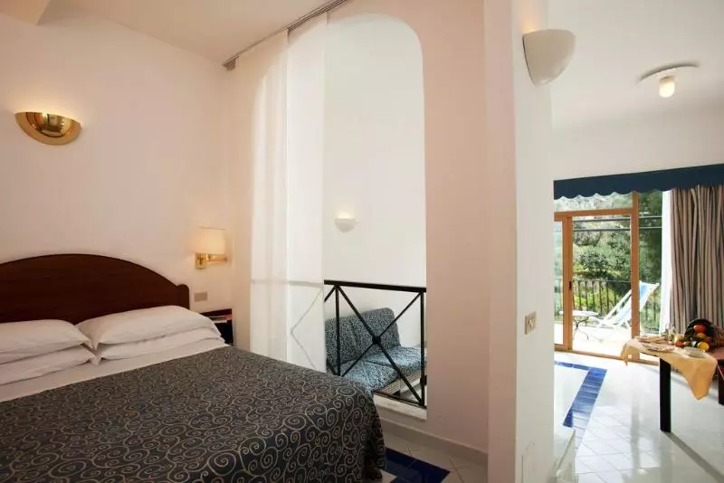 Economy Triple Room, Royal Positano