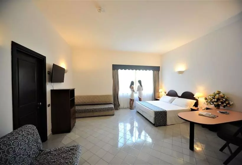 Comfort Kolmen Hengen Huone, Royal Positano