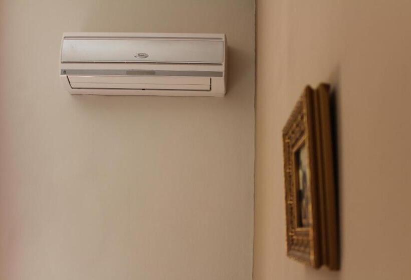 Номер Стандарт с Балконом, Santuario Pompei