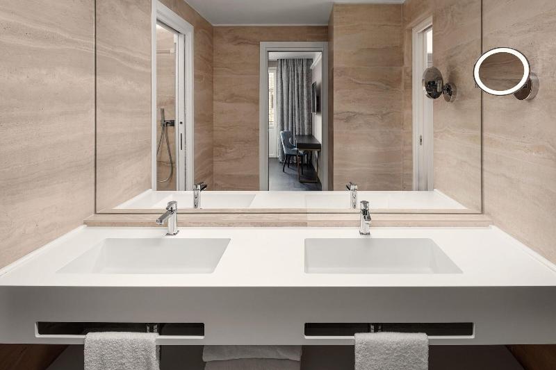 Suite Letto King, Sina Bernini Bristol, Autograph Collection