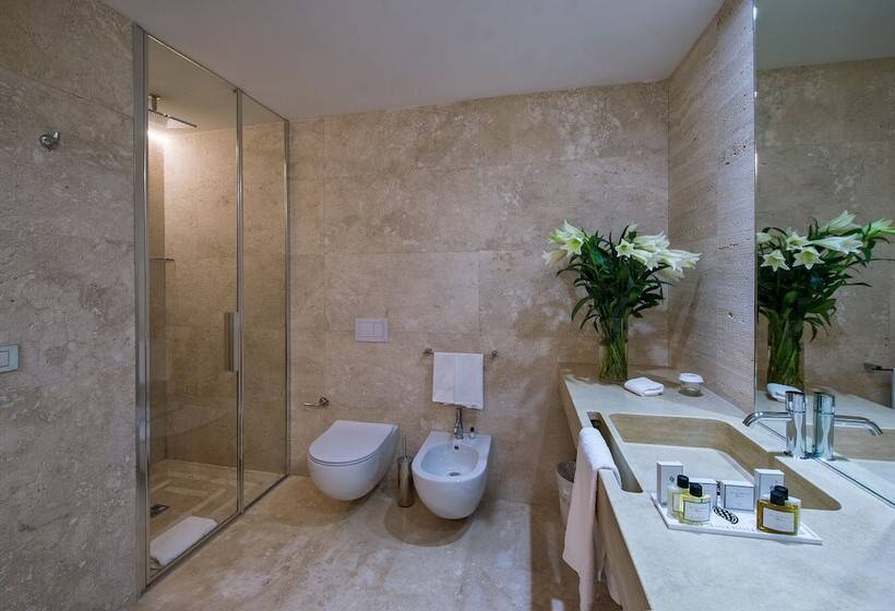 Camera Deluxe Vista Città, Sina Bernini Bristol, Autograph Collection