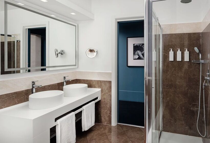 Suite Vista Citt?, Sina Bernini Bristol, Autograph Collection