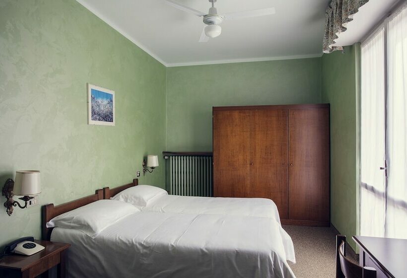 חדר סטנדרט, Tre Laghi