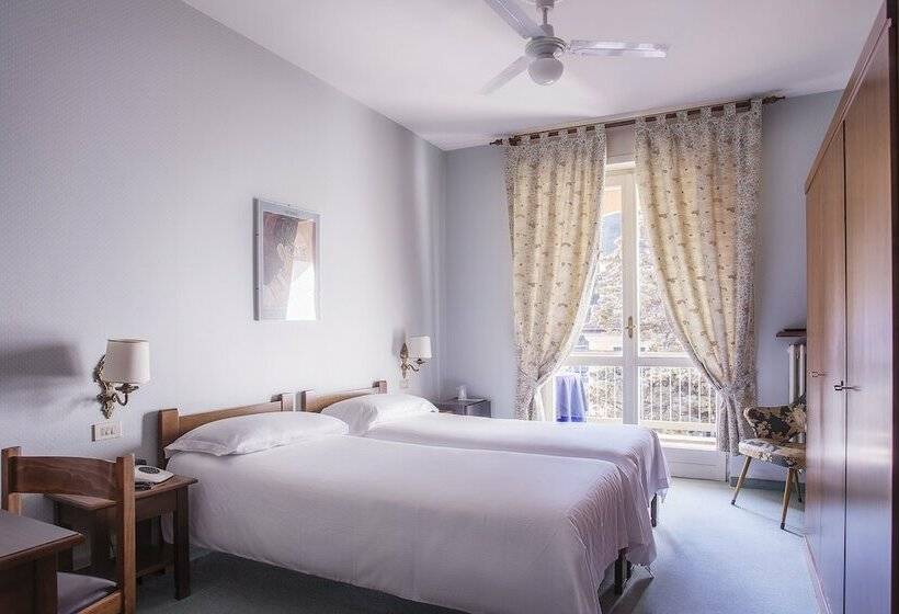 חדר סטנדרט נוף לאגם, Tre Laghi