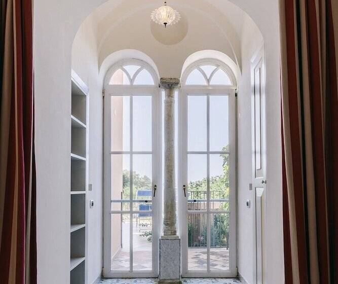 豪华海景房, Villa Maria