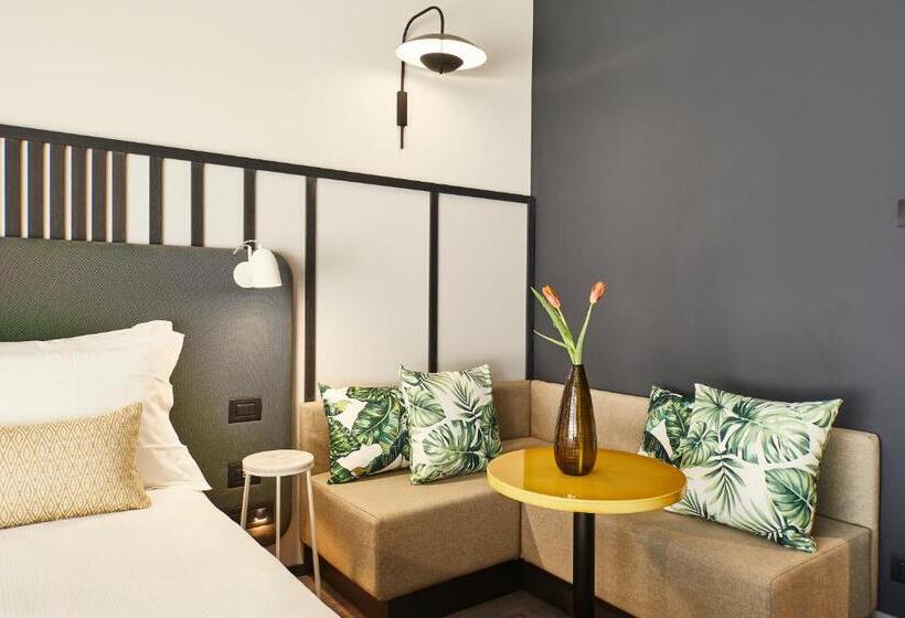 Camera Familiare, Villa Pamphili Roma