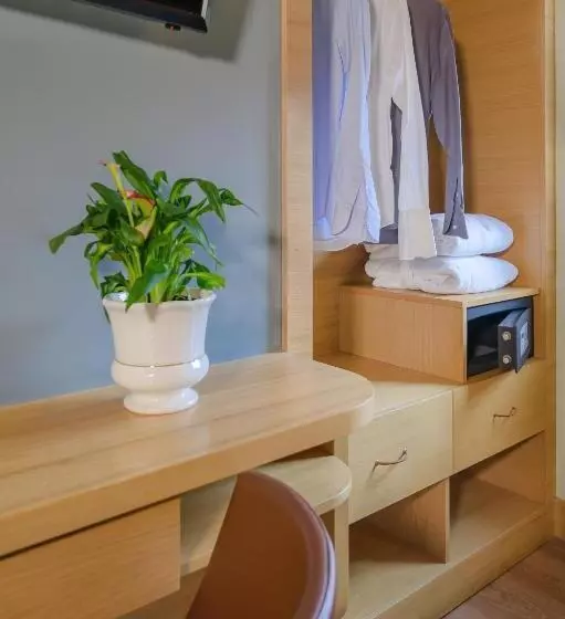 Standard Kolmen Hengen Huone, Ovindoli Park Hotel & Spa