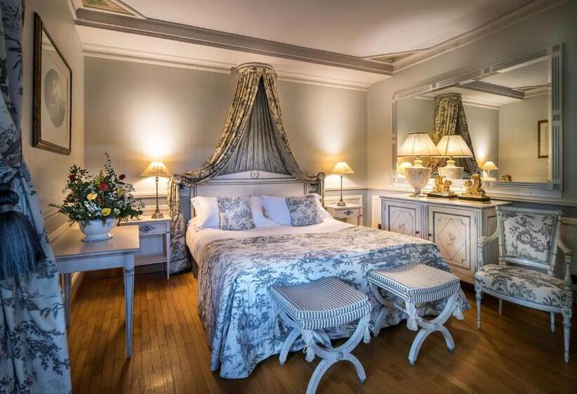 جناح جونيور, Villa Margherita