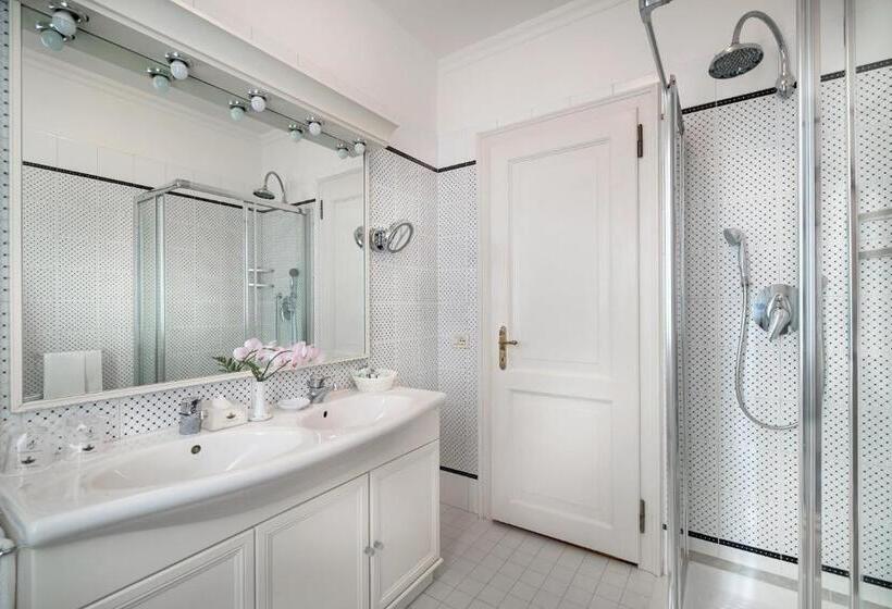 جناح جونيور, Villa Margherita