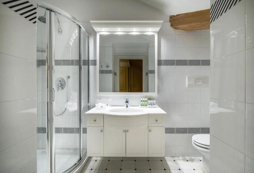 غرفة قياسية, Villa Margherita