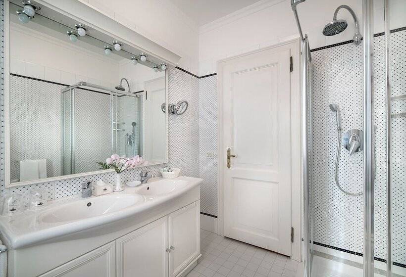 جناح جونيور, Villa Margherita