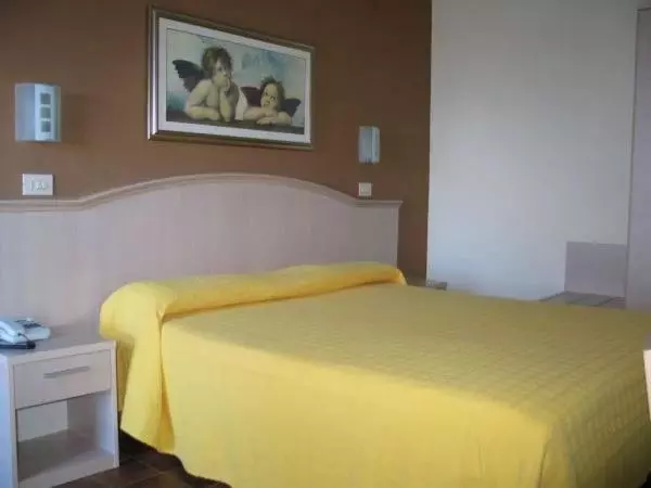 Standard Yhden Hengen Huone, Albergo Girasole Frontemare