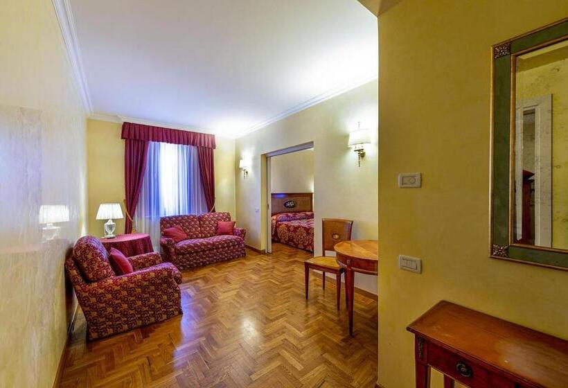 سوییت, Ambassador Palace