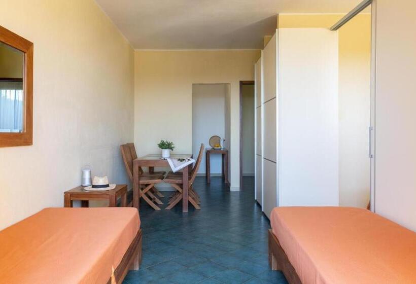 带有一个卧室和海景的高级公寓, Argentario Osa Resort