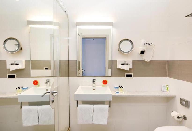 Triple Room Sea View, Art Hotel Gran Paradiso