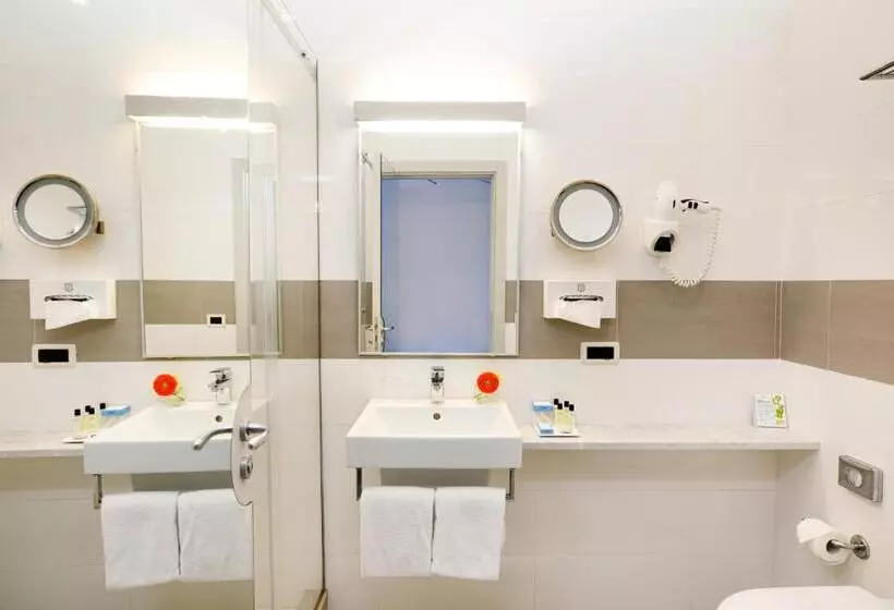 Triple Room Sea View, Art Hotel Gran Paradiso