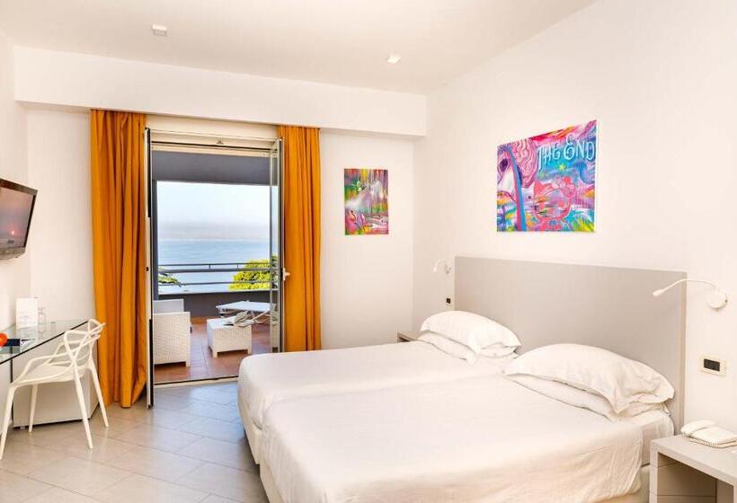 Triple Room Sea View, Art Hotel Gran Paradiso