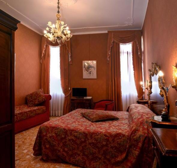 اتاق سوپریور, Ateneo