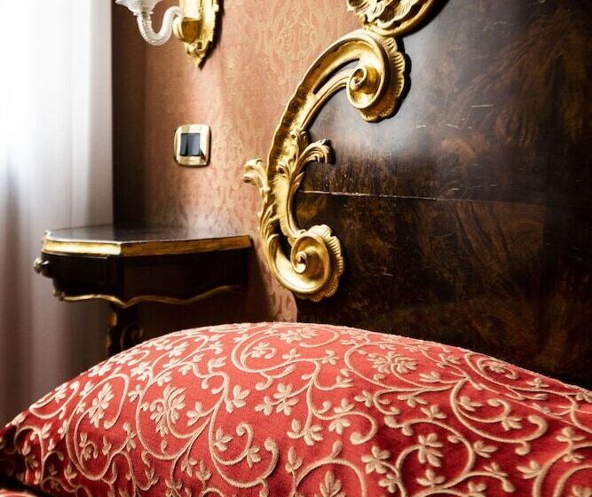 اتاق کلاسیک, Ateneo