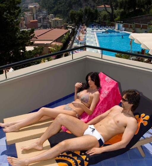 Suíte com Hidromassagem, Bristol