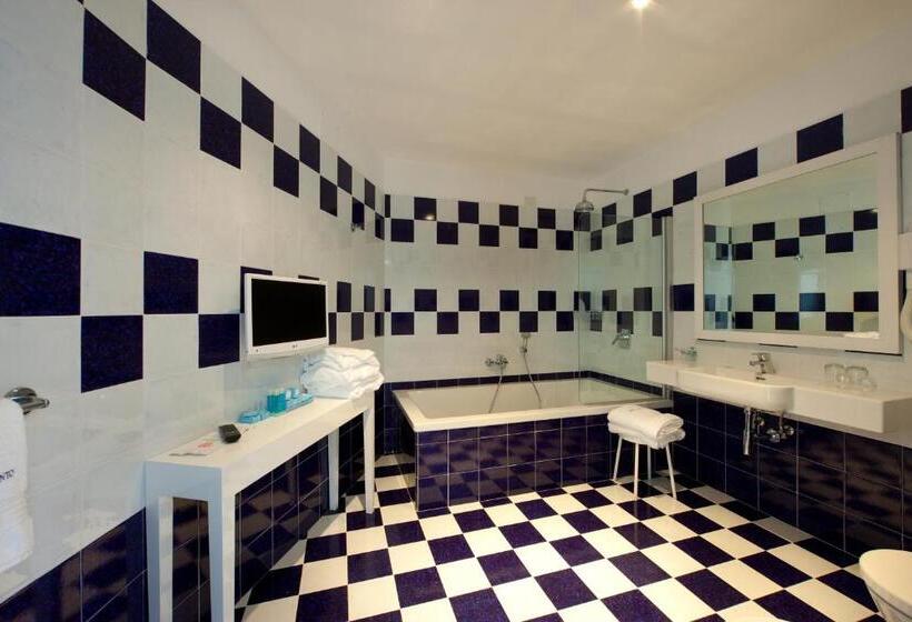 ハイドロマッサージバス付きスイート, Bristol