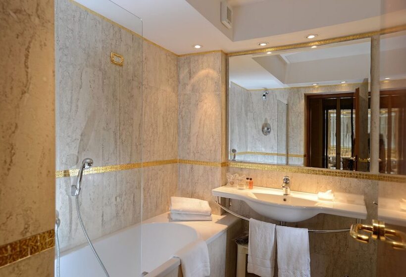 اتاق سوپریور با چشم‌انداز, Concordia