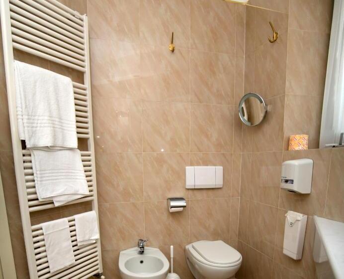 غرفة قياسية, Continental