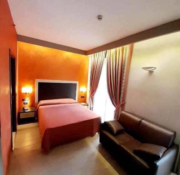 جناح جونيور, Continental