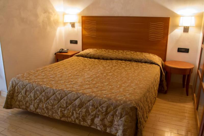 غرفة قياسية, Continental