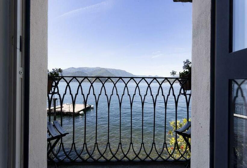 Номер Стандарт Вид на Озеро, Du Lac Varenna