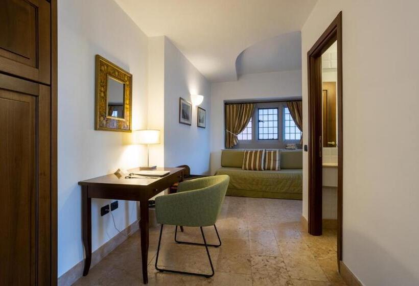Superior Room with Terrace, Du Lac Varenna