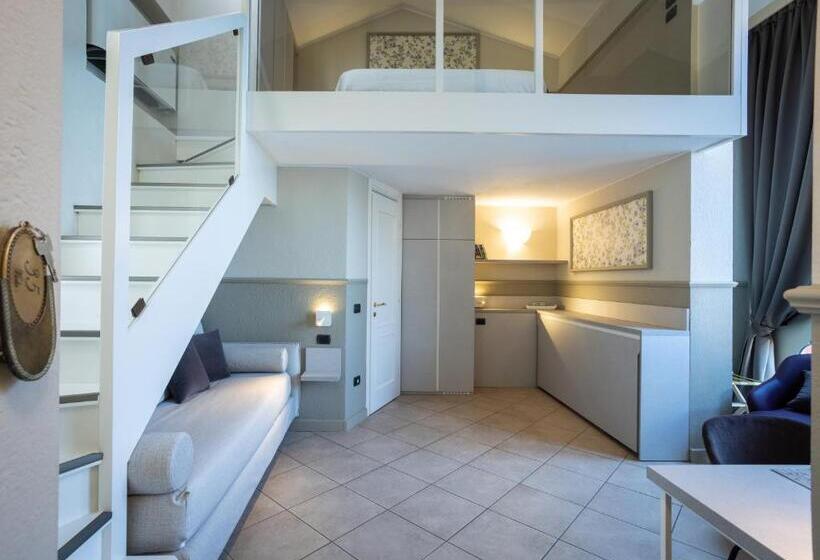 Superior room with lake view, Du Lac Varenna