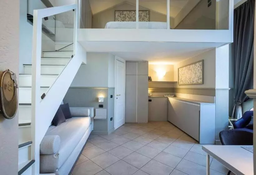 Superior room with lake view, Du Lac Varenna