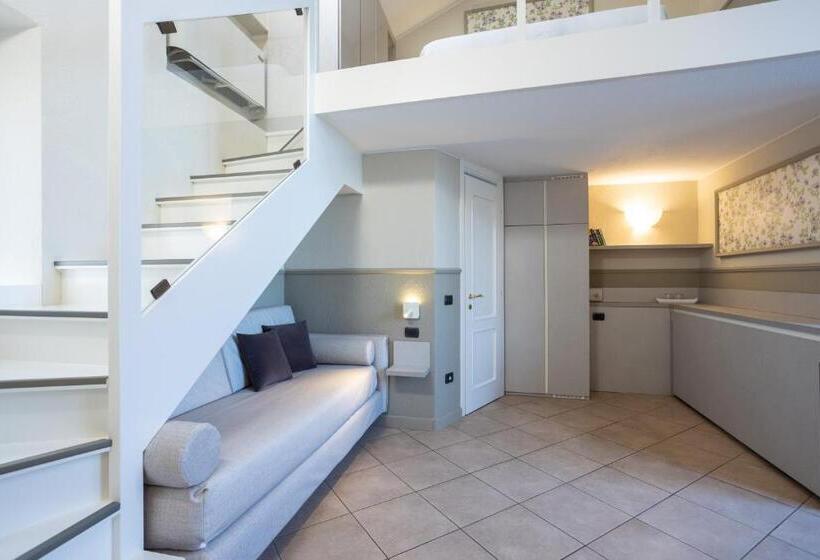 Superior room with lake view, Du Lac Varenna