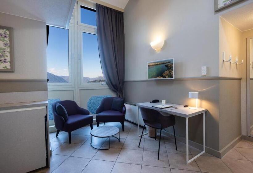 Superior room with lake view, Du Lac Varenna