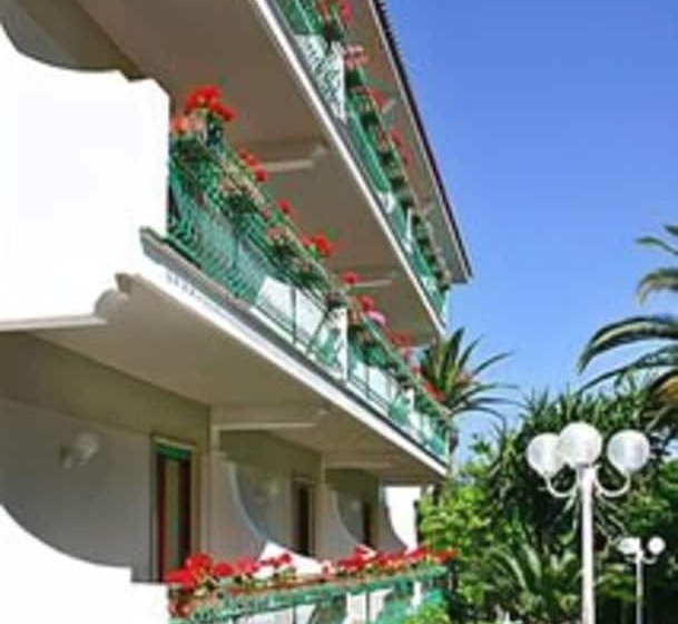 스탠다드 룸, Eliseo Park's