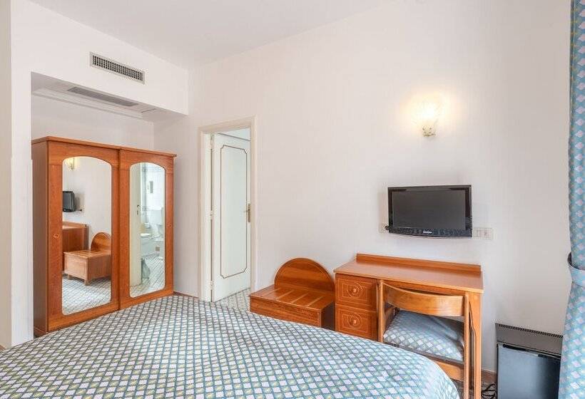 스탠다드 룸, Eliseo Park's