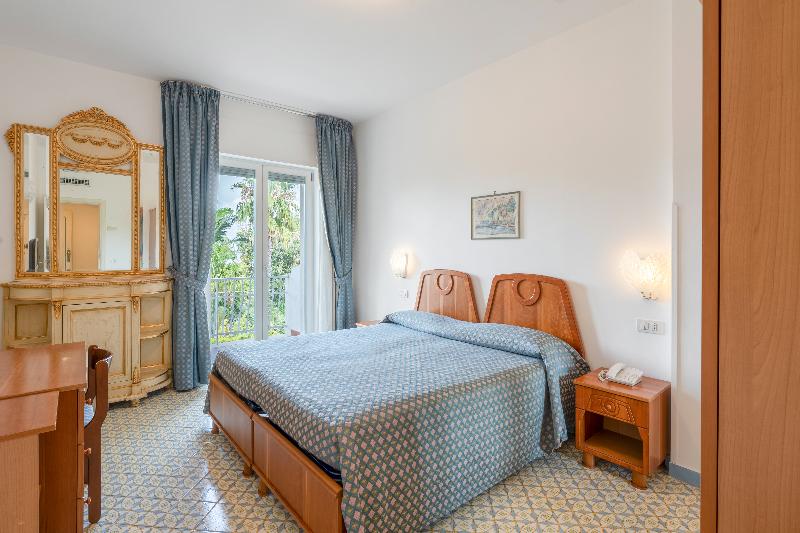 스탠다드 룸, Eliseo Park's